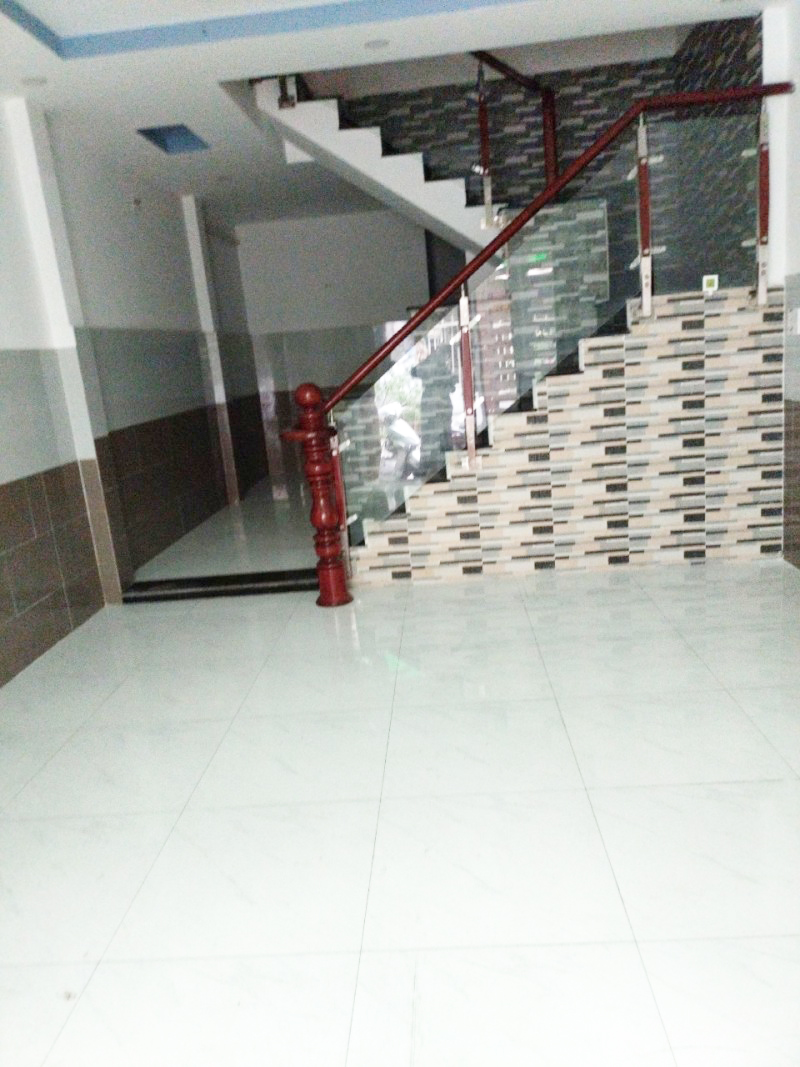 Bán nhà đường Chiến lược 40m2 Chính chủ Giá cực tốt Phân khúc giá rẻ